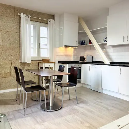 Puerto Cies - Calle De Ostras Con Terraza 3pax