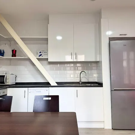 Puerto Cies - Calle De Ostras Con Terraza 3pax *