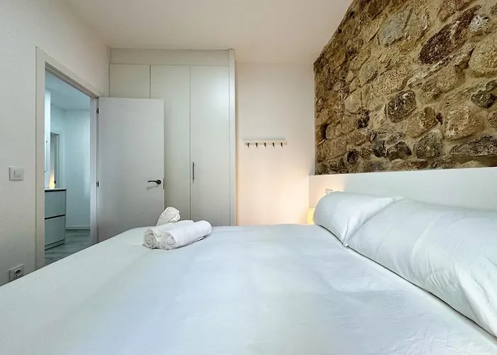 Puerto Cies - Calle De Ostras Con Terraza 3pax *