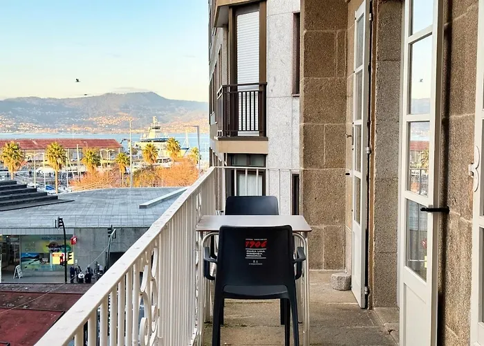 Puerto Cies - Calle De Ostras Con Terraza 3pax