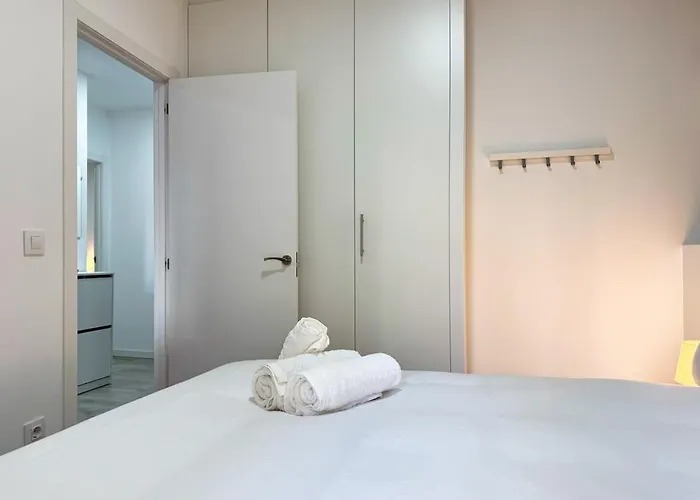 Puerto Cies - Calle De Ostras Con Terraza 3pax *